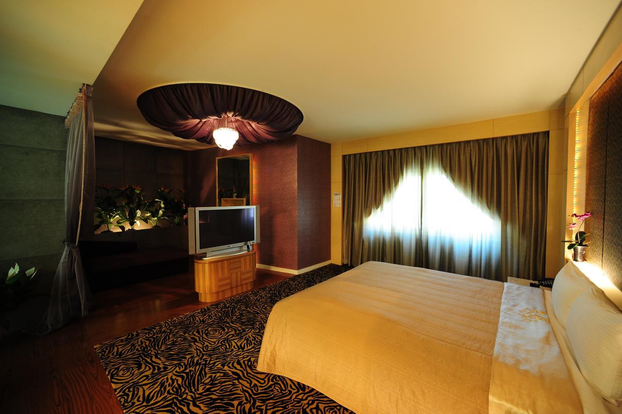 Golden Motel Hsinchu Extérieur photo